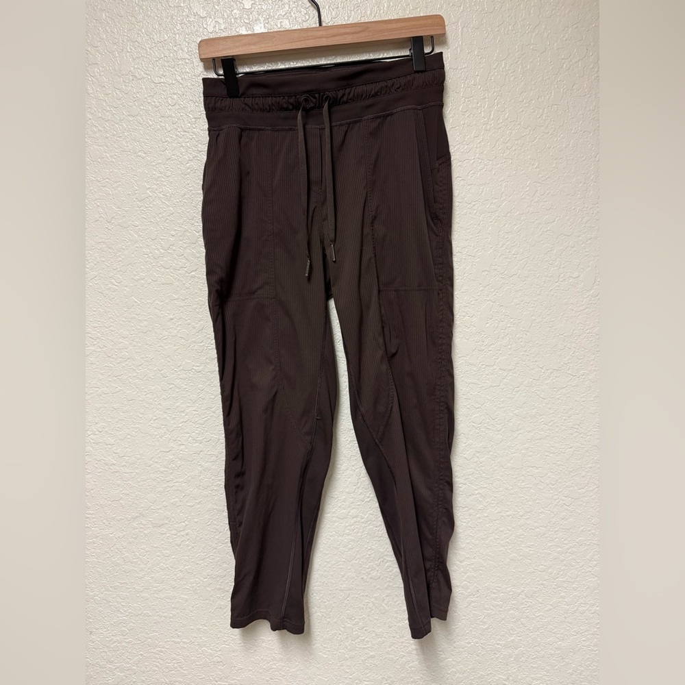 Lululemon Java Dance Studio Mid-Rise Cropped Pant… - image 2